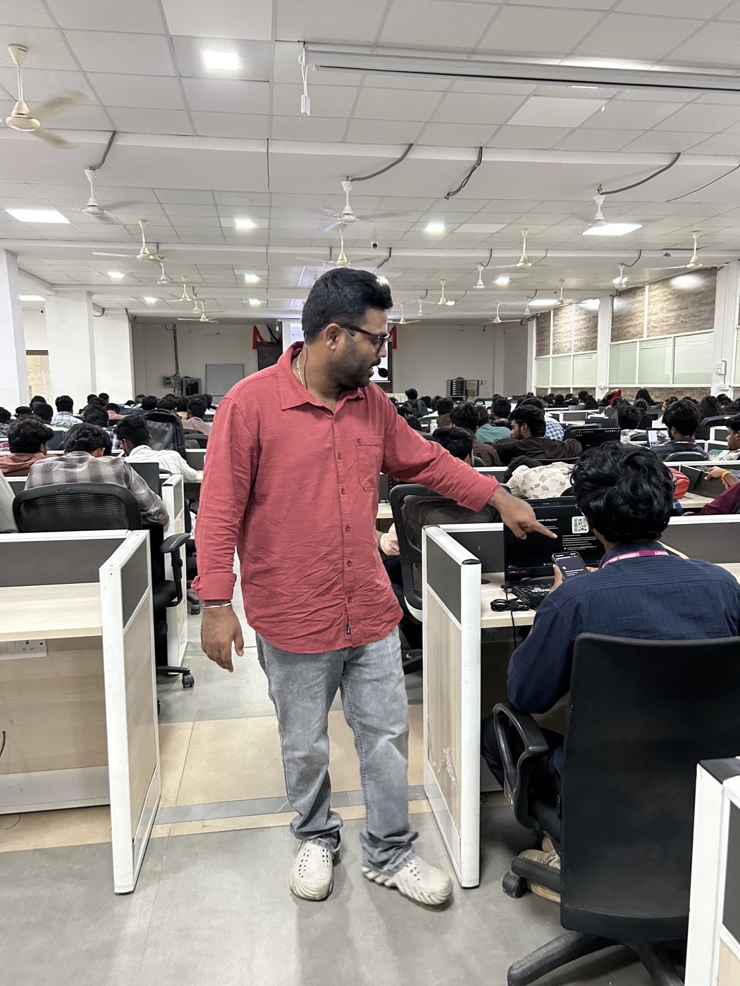 Hands-on 1-on-1 lab mentoring with Malla Reddy Engineering students